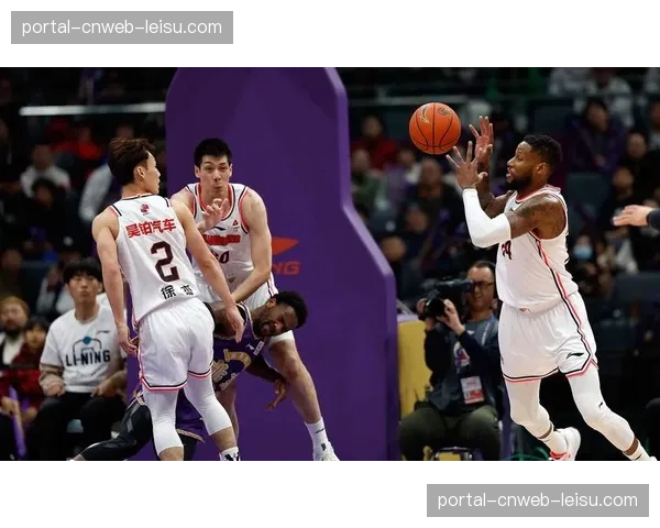 广东华南虎加时121-119险胜北京北汽，周琦关键封盖锁定胜局
