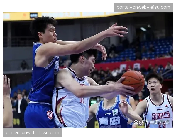 关键罚球不中，浙江稠州年轻中锋余嘉豪赛后独自加练罚篮